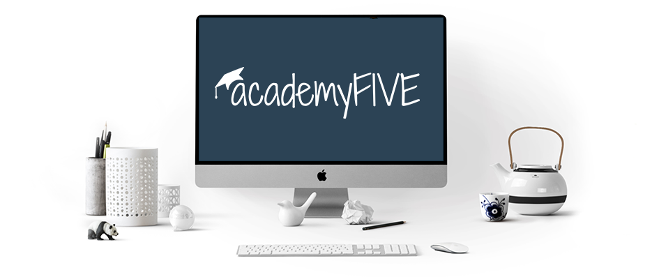 Bildschirm mit academyFIVE Logo